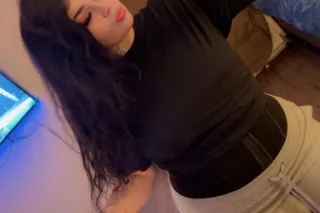 incalls an out ⭐⭐⭐⭐⭐ pretty curvy blue eyes baby - Image 1