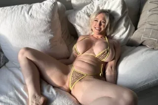 Christmas special for all serv... - Image 1