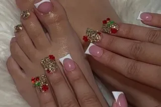 HERE FOR A GOOD 💋 TIME DADDYS ... - Image 2