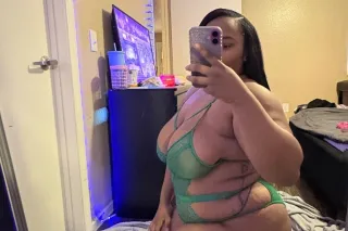 Your sexy goddess ready to mak... - Image 2