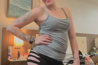 COME SEE YAA GIRL SKYY - Image 5