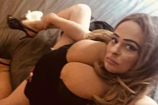 [(79 SPECIAL ROSES INCALL TODAY ONLY)))((CARDATE IS ALSO AVAILABLE FOR OUTCALL IS AVAILABLE IF YOU UBER ME TO AND FROM YOUR PLACE PLUS OUTCALL ROSES IN THE PAST - Image 9