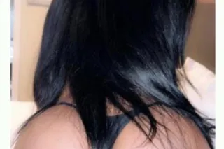 latina caliente - 23 - Image 2