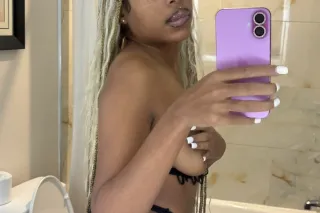 The Pretty Freak🩷🎀 OUTCALL ONL... - Image 1