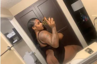 HAVE YOU HAD ANY GOOD SEX LATELY BABY 🩷🍫 GREEK FRIENDLY🍑🍑 - Image 2