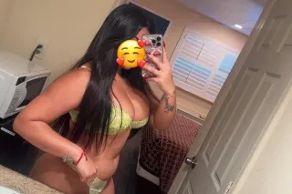 Sexy curvy playgirl✨✨🥰Top rate... - Image 4