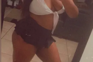 23yr Creamy Wet Kitty Outcalls... - Image 3