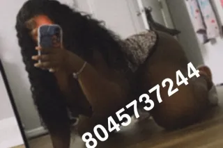 THICKUMS🍑⭐🩷💦READ MY COMMENTS🫶🏾... - Image 1