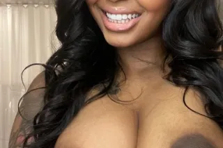 Ready to please with my tight ... - Image 2