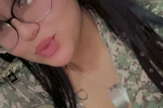 🫧 25 with Bubbly Charm and 9 Y... - Image 3