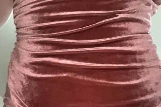 🫧 25 with Bubbly Charm and 9 Y... - Image 4