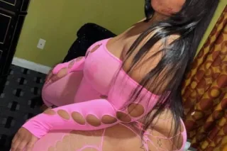 PRETTY N READY TO FUCK💥 IM HER... - Image 2