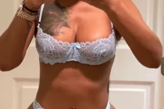 Chocolate Fun 100% Ft Verification ❄Come Party with the birthday girl 🎂🎉 - Image 1