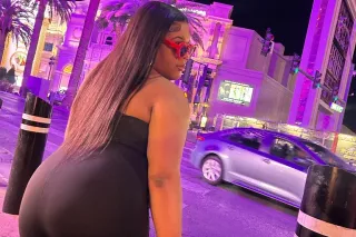 Juicy, Tight, Wet😻💦 Try Someth... - Image 4