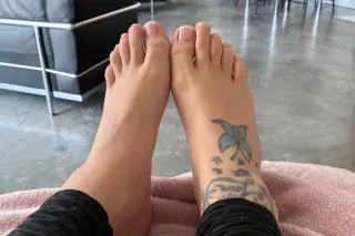 BRATTY MEAN GIRL HOT GODDESS OIL BODY MASSAGE - Image 11