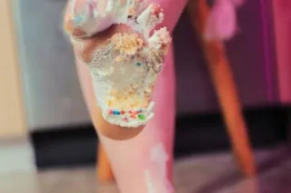 🍫🍑Thicker than a Snickers🍑🍫 - Image 10