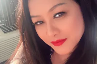 beautiful and nice lady - Image 1