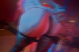 petite sexy and wet 🤪❄💦💋 Leavi... - Image 2