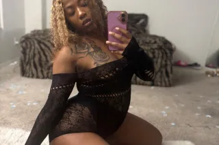 Sweet & discreet 💕 Available n... - Image 4