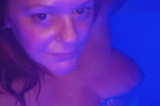 HOTT REDD BBW MILF - Image 9