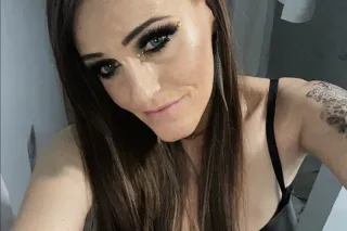 Discreet. Mature. Addictive. -... - Image 2