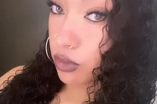 Ready for the TeannaJ experien... - Image 2