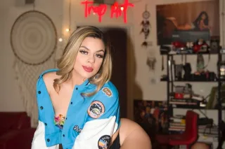 Exotic Babe Visiting Your City... - Image 2