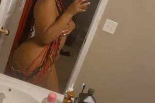 Ms.WetWet 💧 - Image 6