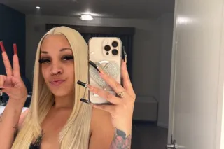 😍 A FREAK IN DISCREET 💦 COME F... - Image 4