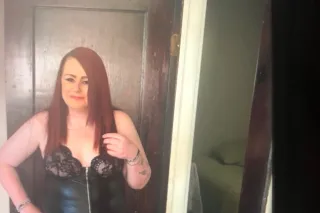 taylor is back! 🫦👅💄💦🍆 - Image 6