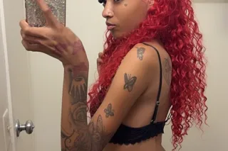 sexy and petite - 23 - Image 3