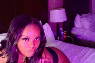 Young, sexy, Melanin Beauty 😍💦 Ready to play 😋 - Image 7