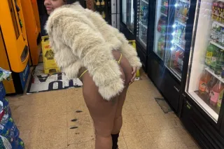 wetpussylauren - 23 - Image 2