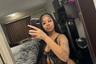 COME HAVE SUM FUN AND UNWIND BABE - Image 6