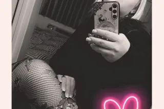 SEXY&THICK AND I WANT ALL OF THAT DICK🔥🔥💋❤️💯 - Image 1