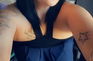 Hurry and Cum check out these killer throat skills - Image 1