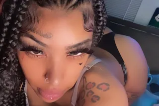 strawberry 💗 🥇🍯 - Image 1