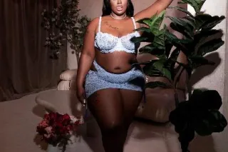 Fetish Friendly 🌚🫶🏾 Leaving We... - Image 4