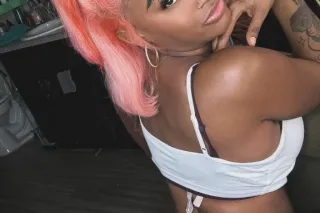 6'2 Stallion kira ,The Goddess... - Image 1