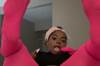 4'9 🇨🇺kinky 𝐂𝐨𝐥𝐥𝐞𝐠𝐞 😻 Babe 💞 -... - Image 2