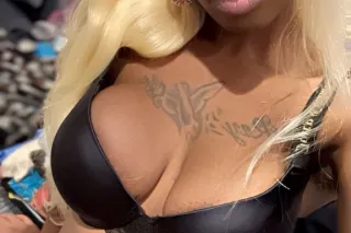 Foxy Roxy - 25 - Image 1