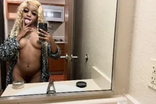 Young Tight Creamy Pussy💦Affor... - Image 2