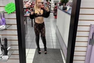 Petite Japanese princess ready to play💦 - Image 4