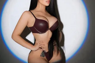 💋✨ Chica dulce con pensamiento... - Image 3