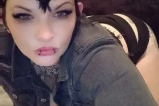 Fetish friendly - Image 1