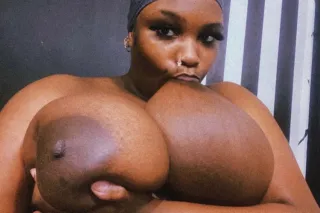 Big Booty 🍑💦 - 24 - Image 1