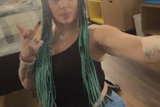 YOU MUST BE BORED OR HORNY OR ... - Image 3