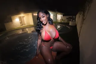 South American Hottie !! Available Now Real Deal - Image 6