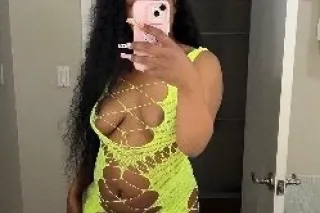 TEXAS HOTTIE 🥰😉 NEW IN TOWN 💦😍... - Image 2