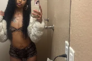 🍓🌸|Outcall available w deposit... - Image 1